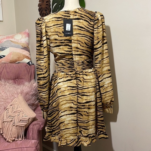 Fashion Nova Without Reservations Mini Dress in Brown Combo Sz. Medium NWT - Picture 7 of 13